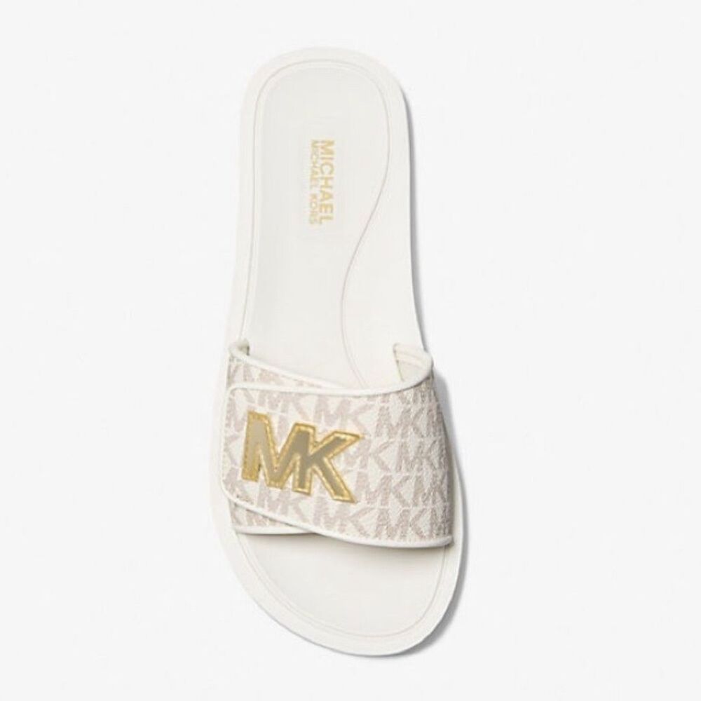 NWOT MICHAEL Michael Kors Palmer Signature Logo Slide Sandal in Vanilla Size 10M